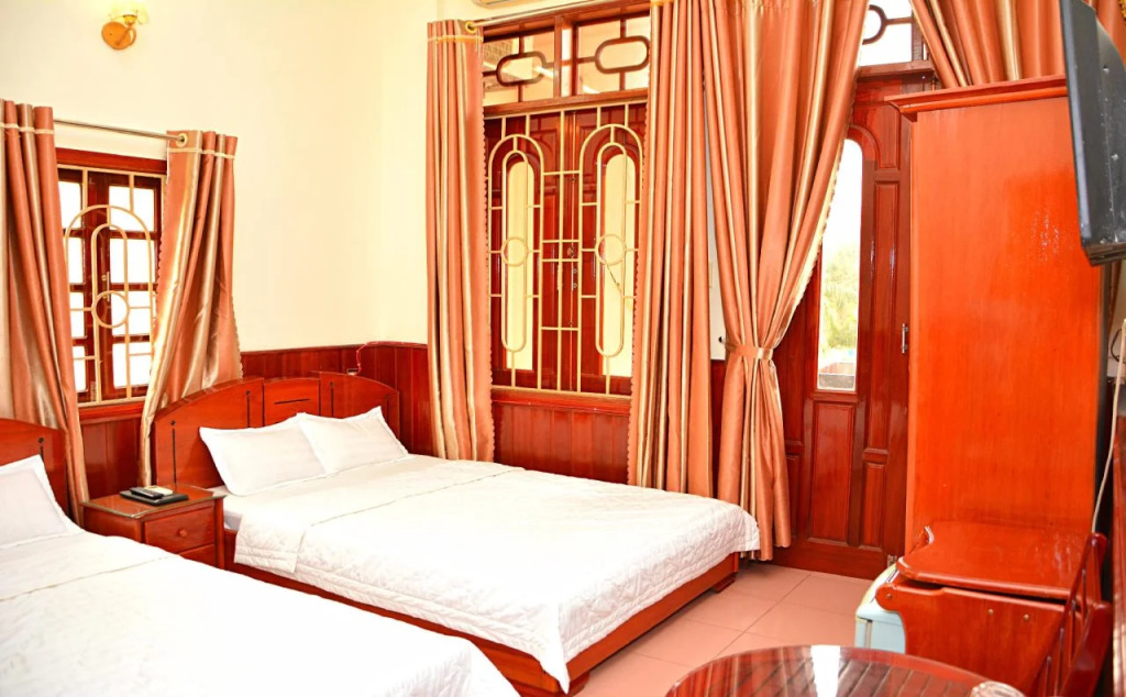 Hai Huong Hotel