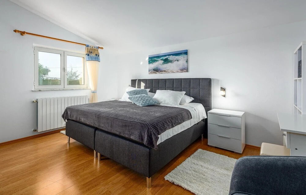 Stunning Home In Marcana
