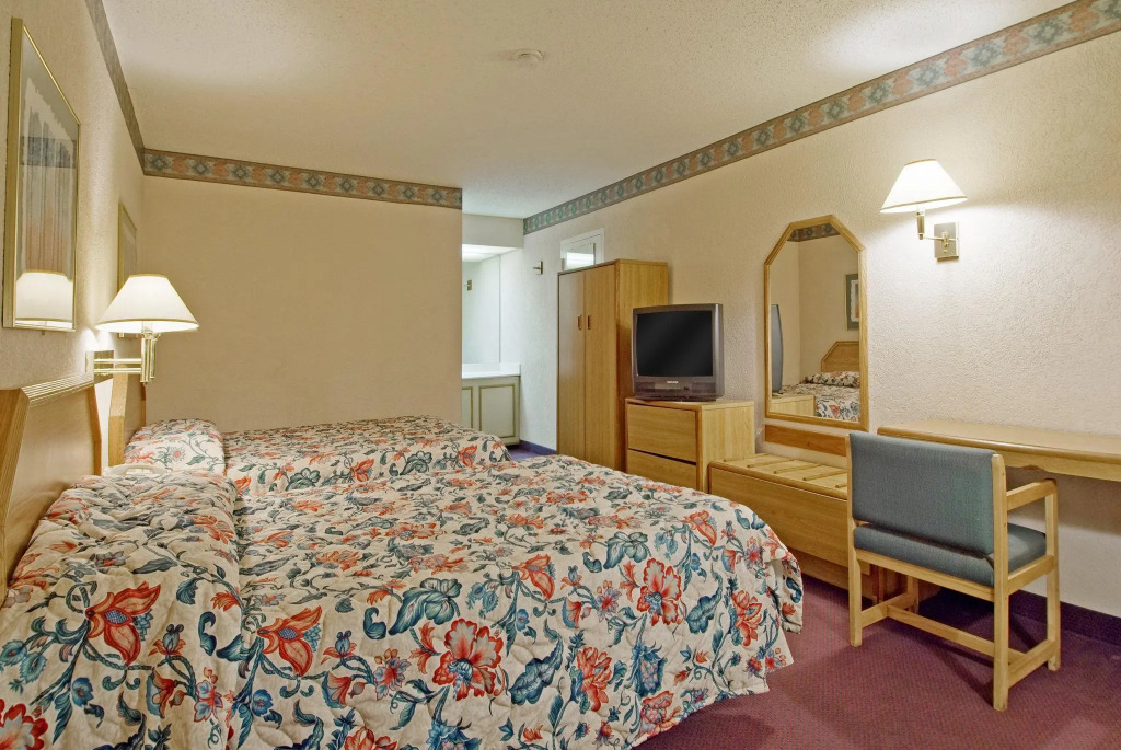 Americas Best Value Inn Dallas