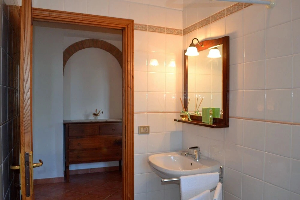 Apartment With one Bedroom in Volterra, With Wonderful Mountain View,