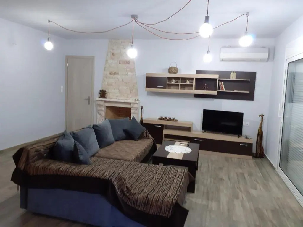 Christen house