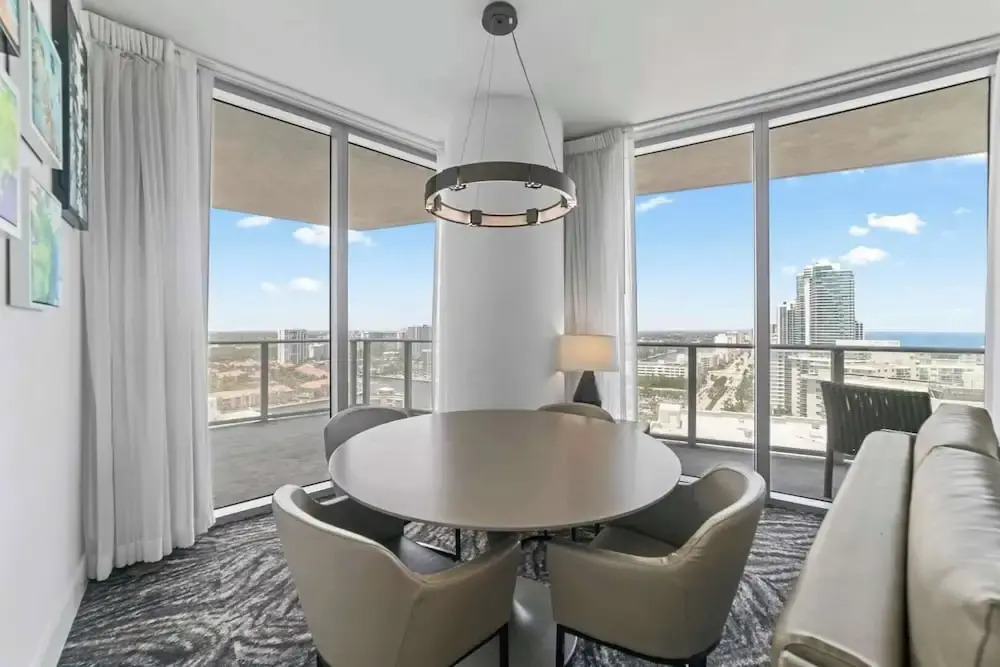 Sunny Balcony - Beautiful Stay for 2 With Ocean Views & Resort Amenities