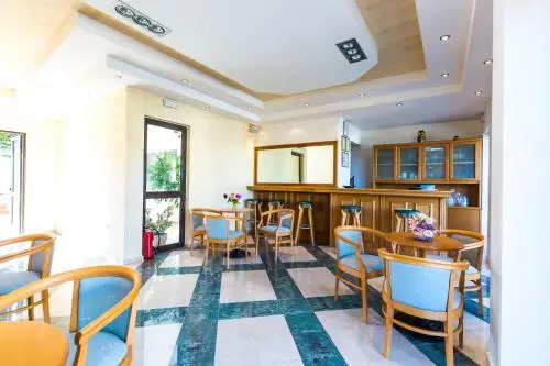 Rosebay Apartments