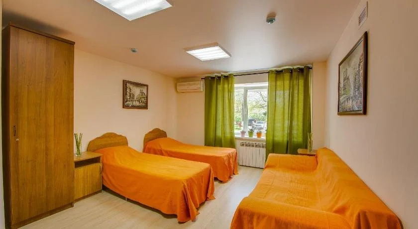 Leto Hostel