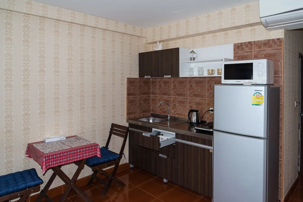Jomtien Beach Condominium Rimhad A