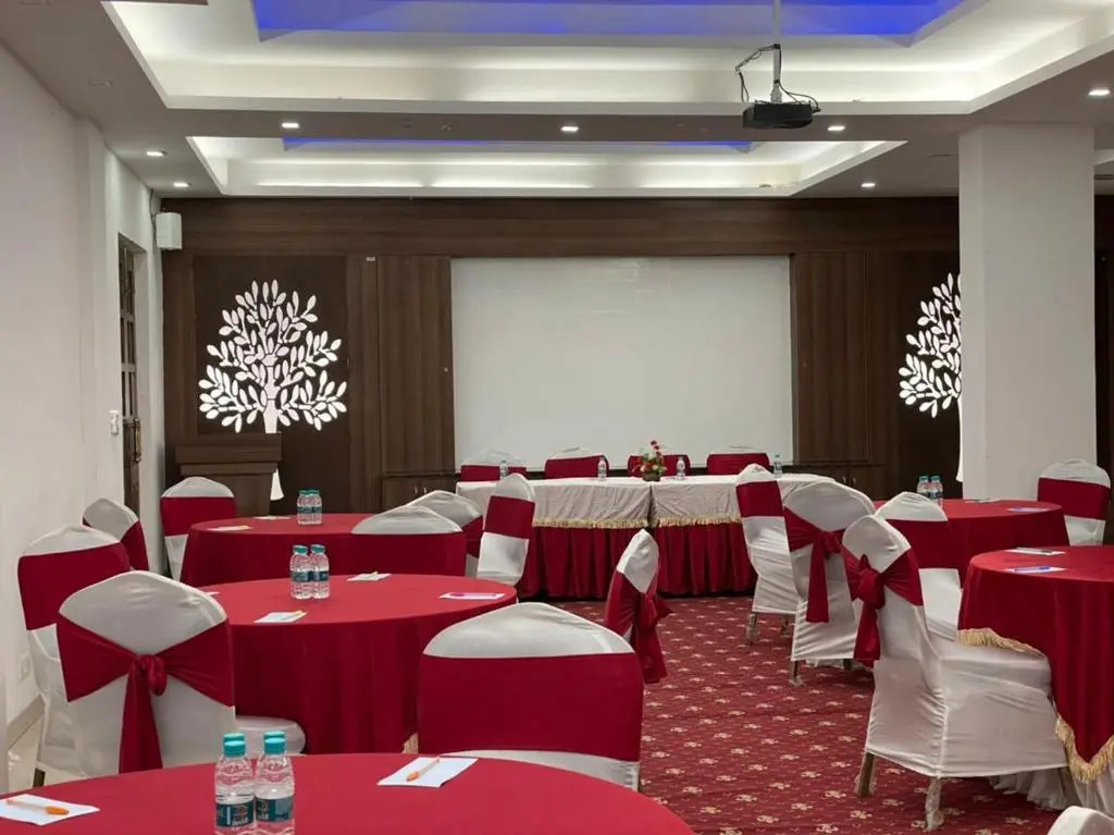 Hotel Highland By DLS Hotels