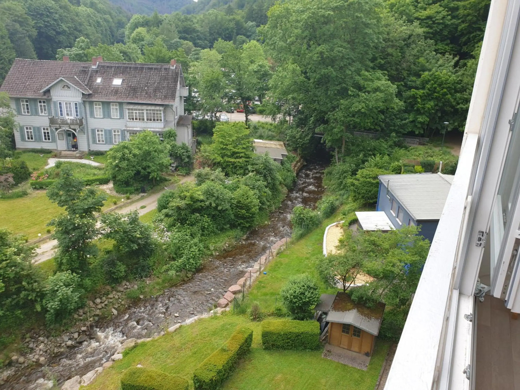VIVID - Deluxe Apartment in idealer Lage mit Bergblick