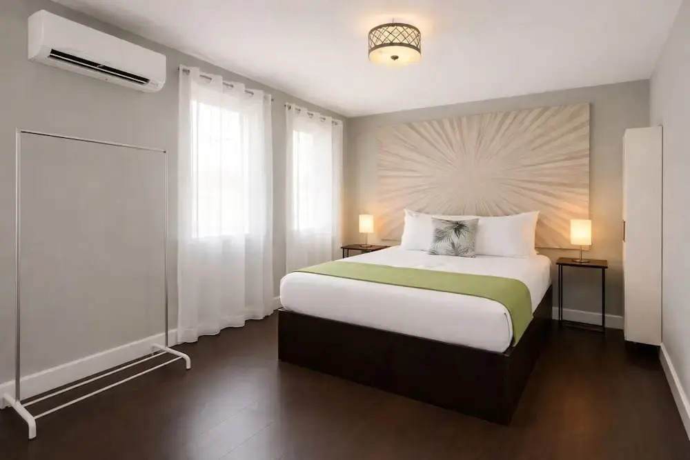 Charming Miami Beach 1BR Just a Block to