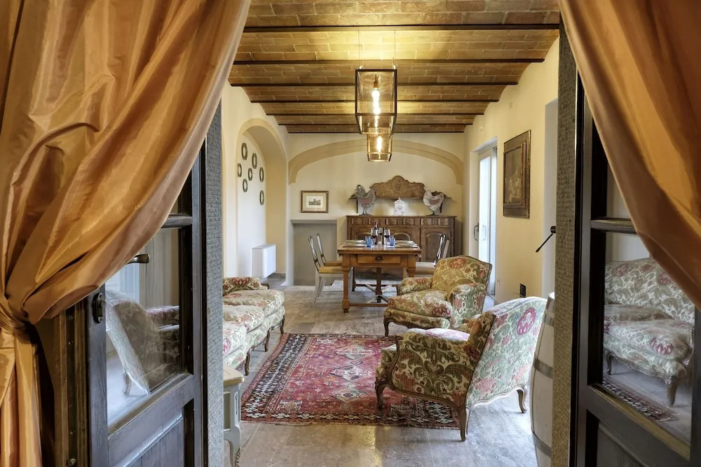 Villa Borgo del Falco