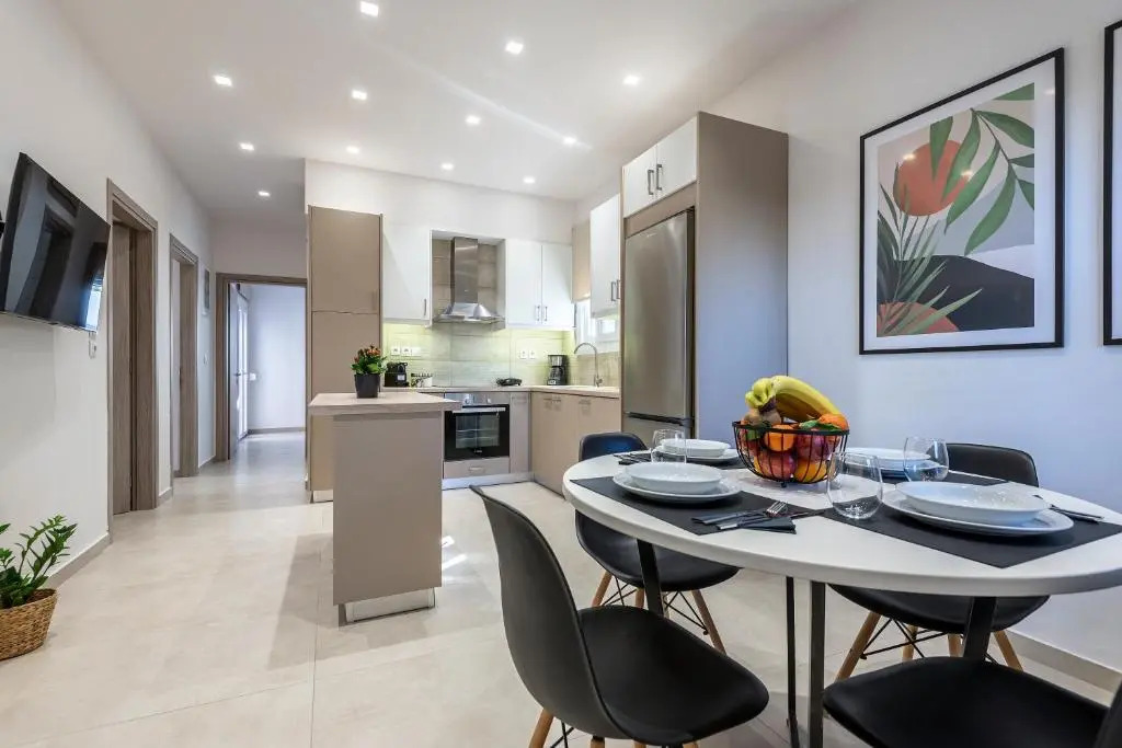 Spacious & Luxe 3BR Downtown