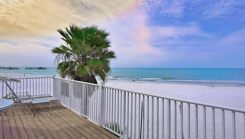 Misty Isles Redington Beachfront Suites 1 to 4