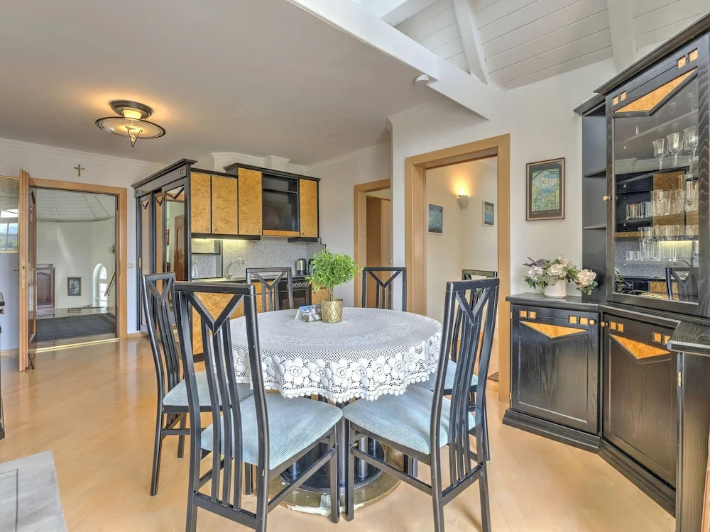 Plush Apartment in St. Kanzian am Klopeinersee with Sauna