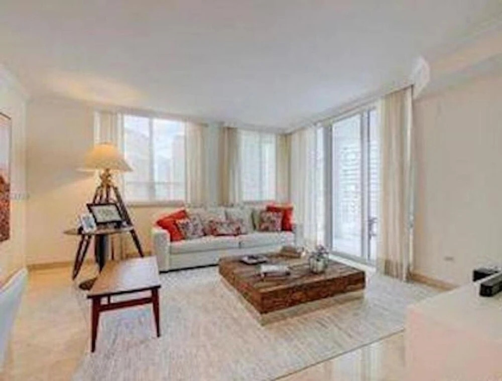 Beautiful Miami Brickell 2 Bedroom 2 Bathroom Apartment in the Sky Sleeps 4