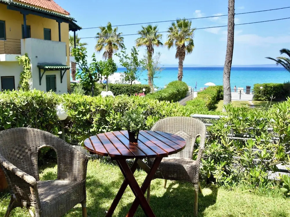 Stay at Beachfront Villa Lilia in Pefkohori, Halkidiki for a Dreamy Vacation