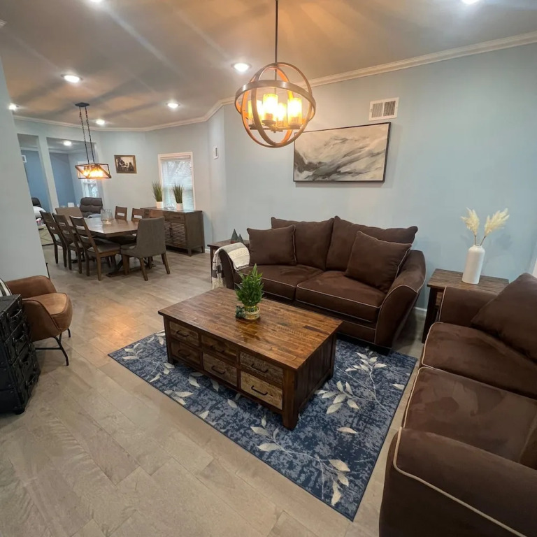 Family House 12 Miles From NYC