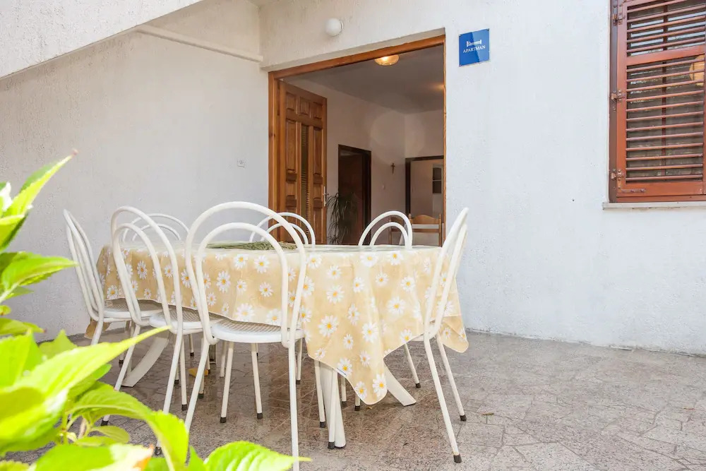 Apartment Smiljana