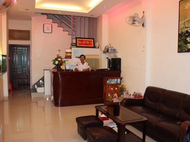 Quang Nhat Hotel