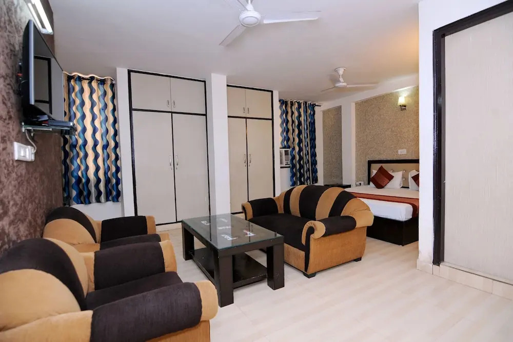 OYO Rooms Dwarka Sector 7