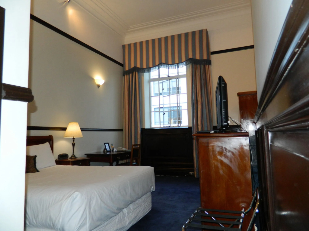 Wellesley Boutique Hotel