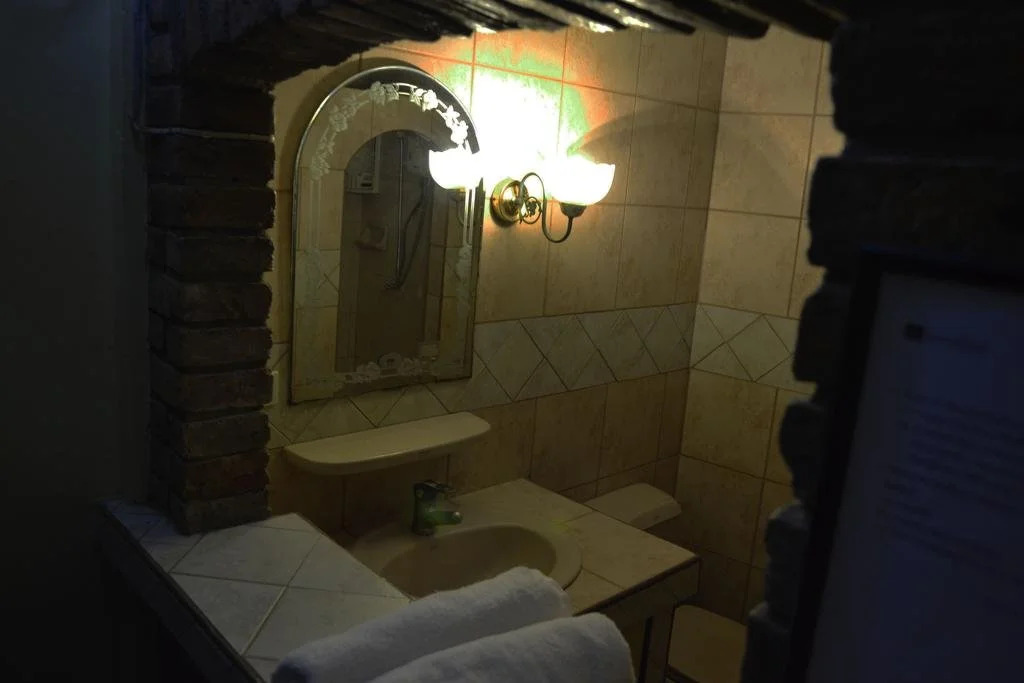 BRICKHOUSE Ayutthaya Guesthouse EST 1986