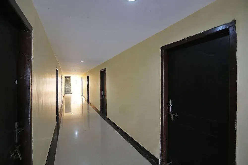 Dhotre Marriage Garden By OYO Rooms