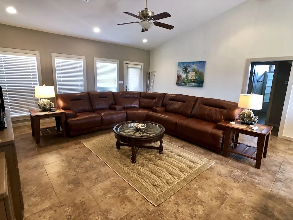 Wine Down 3 Bedrooms 2 Bathrooms Home