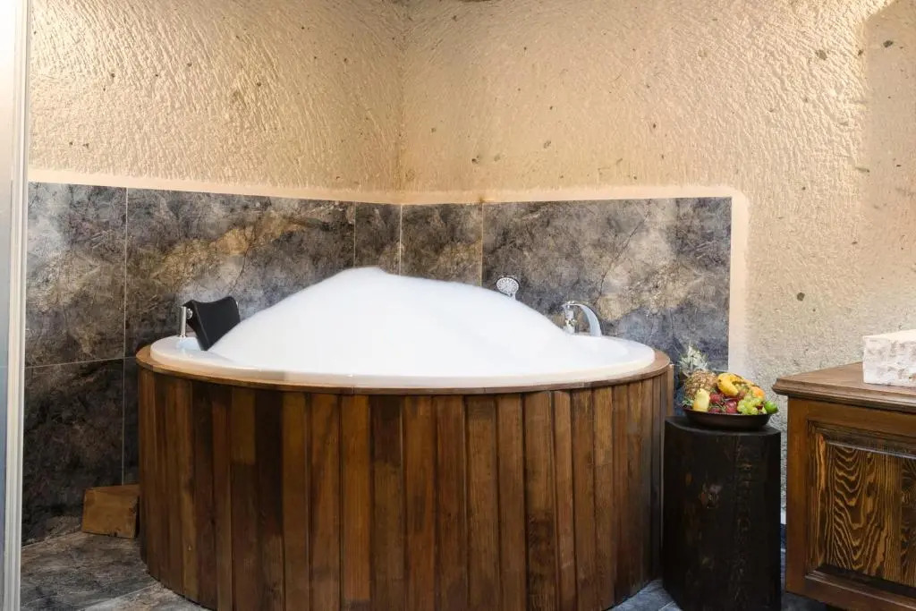 Cappa Via Cave Hotel