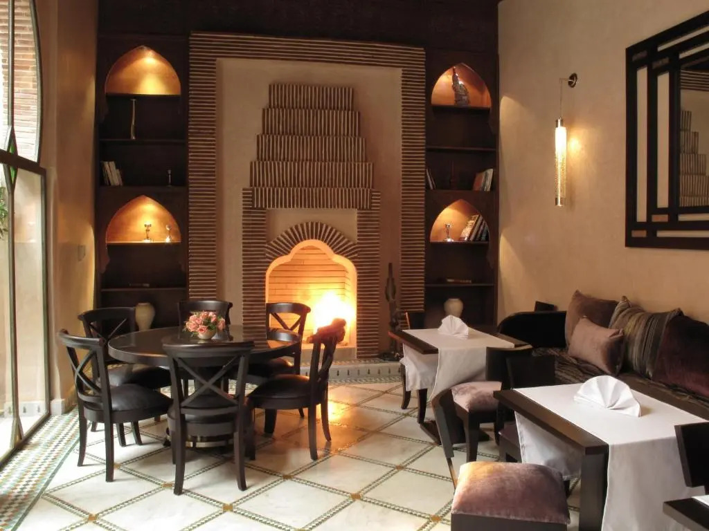 Riad Le Perroquet Bleu Suites & Spa