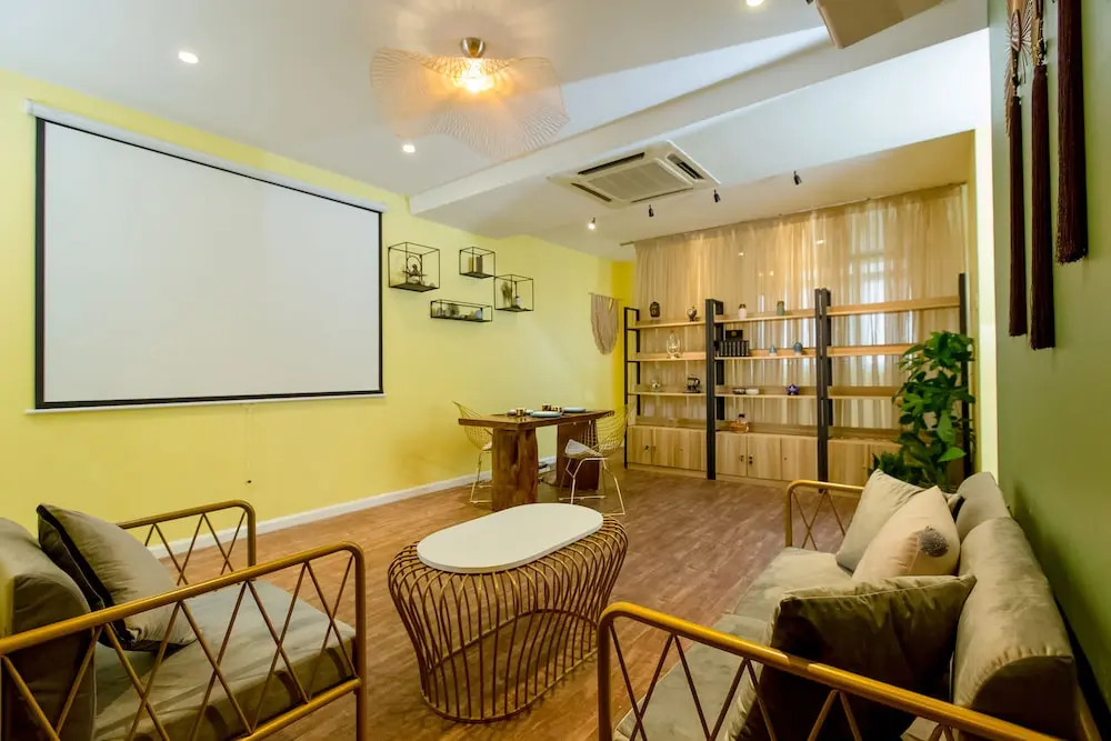 Taragon Residence City View Suite by AirPlan