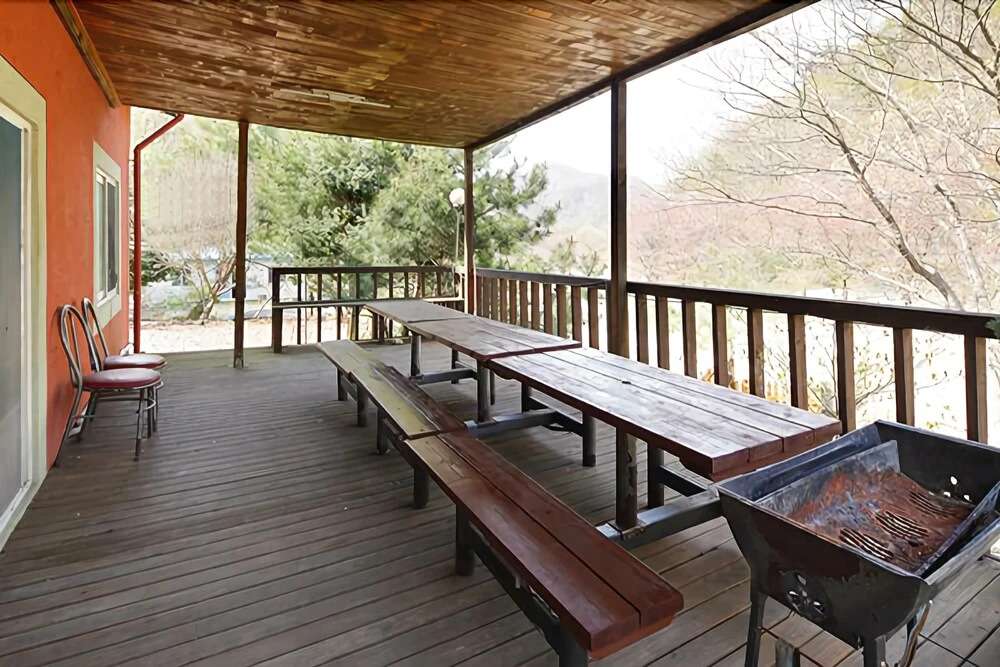 Yangsan Forur Seasons Villa Pension