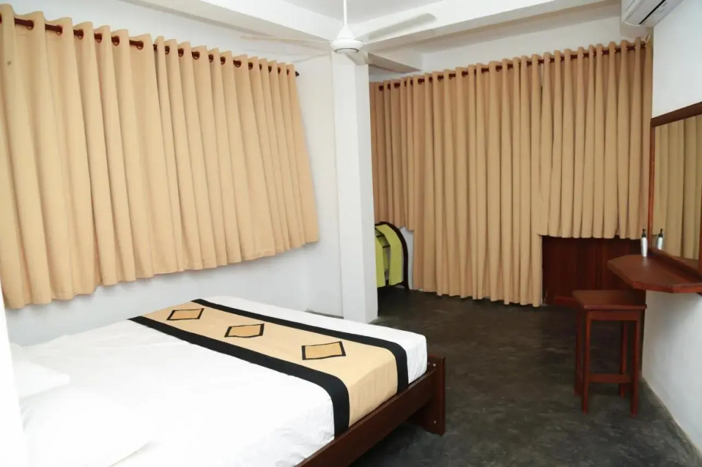 Four season Guest house