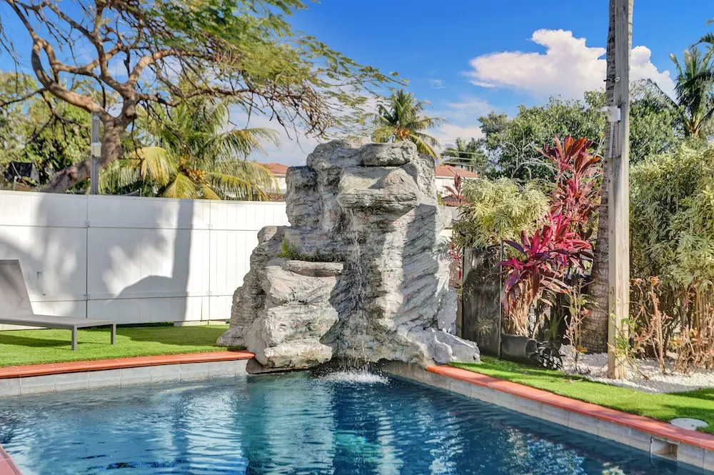 Private Heated Pool 3BR with Water View