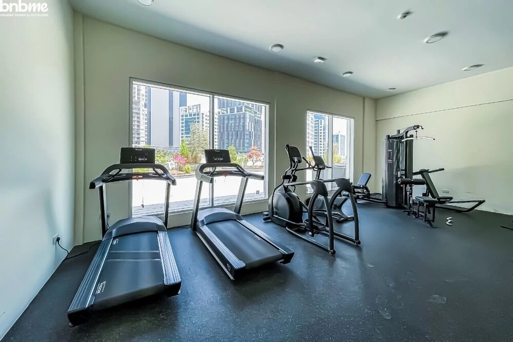 Lake View Luxurious Studio Bnbmehomes