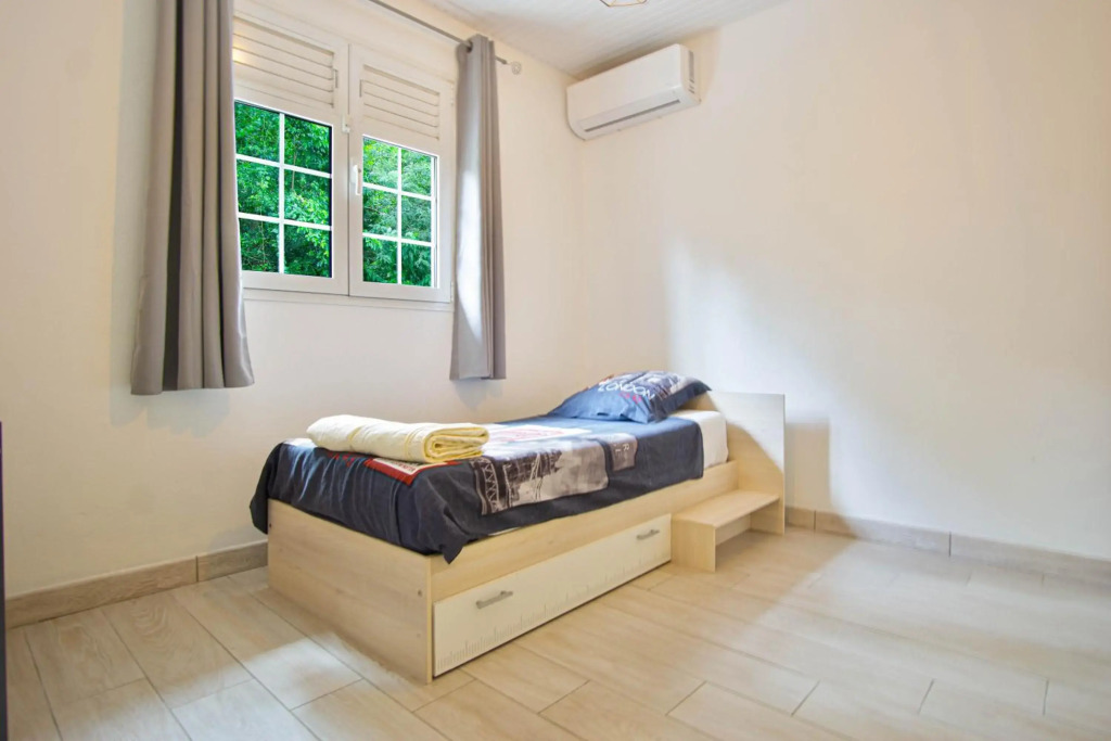 Résidence ZEN & CALM immense HAUT DE VILLA F4 avec piscine