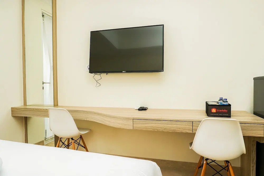 Pleasant Studio Room @ Menteng Park Apartment