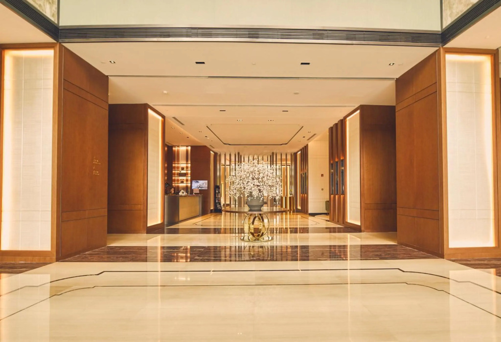 LJZ Supreme Tower Hotel