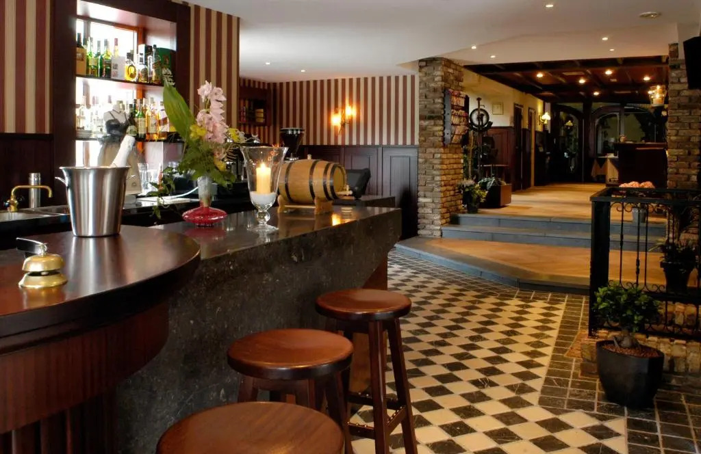 Hostellerie Valckenborgh - City centre & Parking