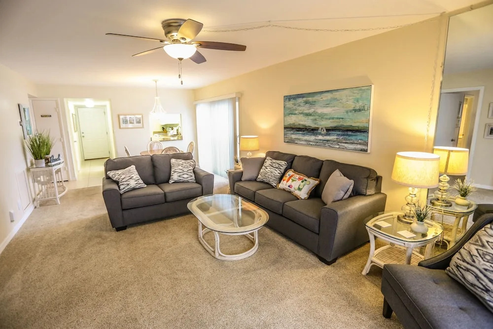 Sand Caper 208