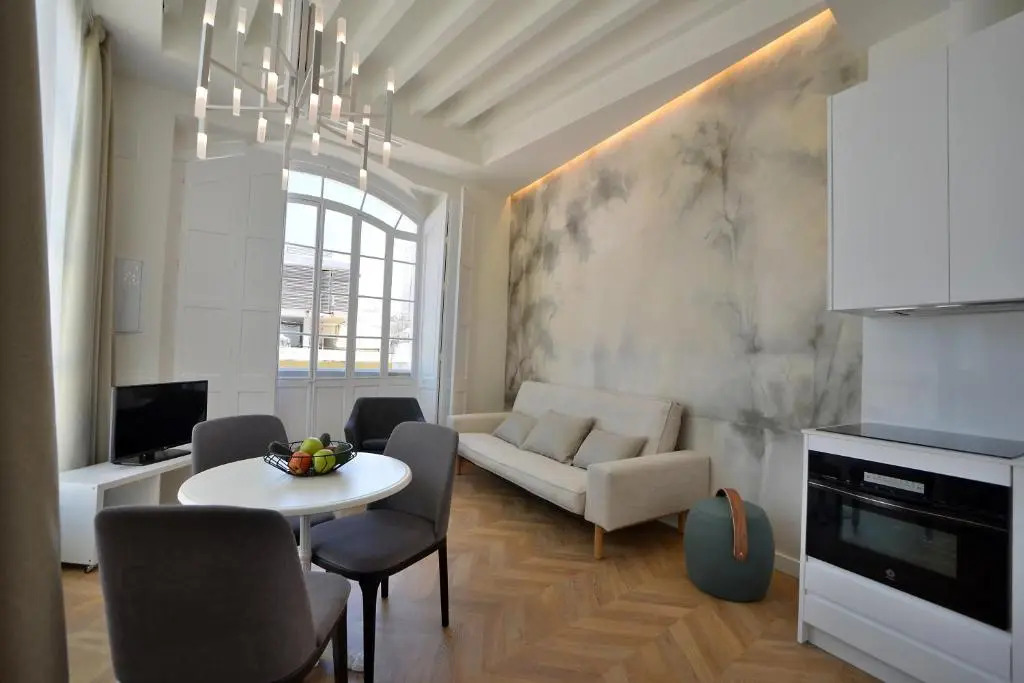 Plaza Mina Suites by Luxury Suites Cadiz