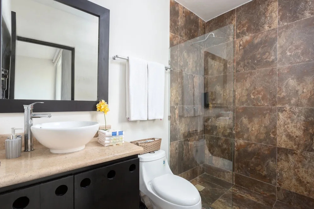 VANESSA 42 Suites - 5Th. Ave