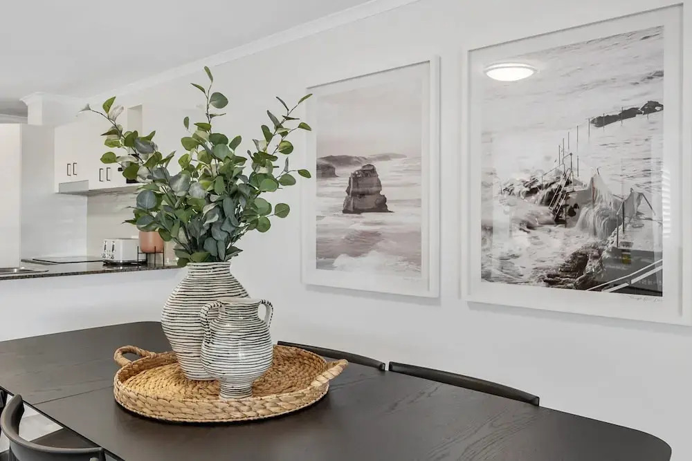 3-bed Haven With Balcony and Bbq, 5-min to Beach