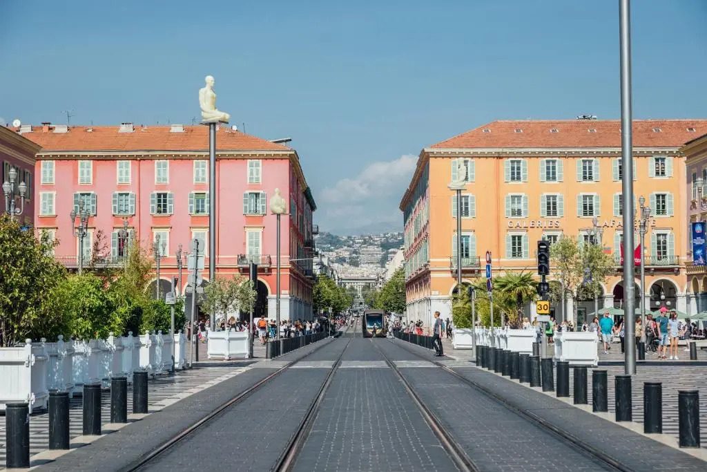 Le Trendy: 2-room 2 blocks from the beach