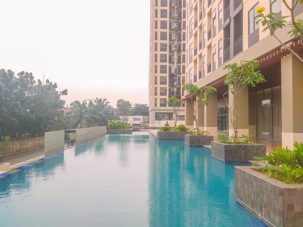 Modern Look And Comfy 2Br Transpark Cibubur Apartment