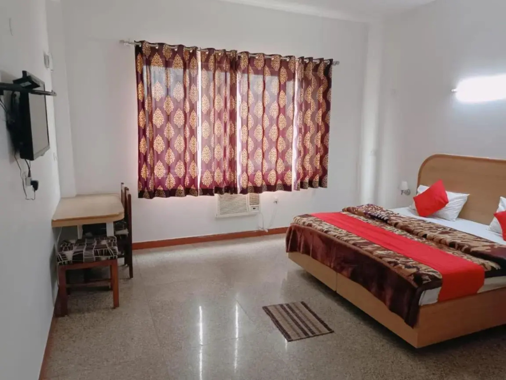 Staygo Hotel Near Shantikunj Bhupatwala