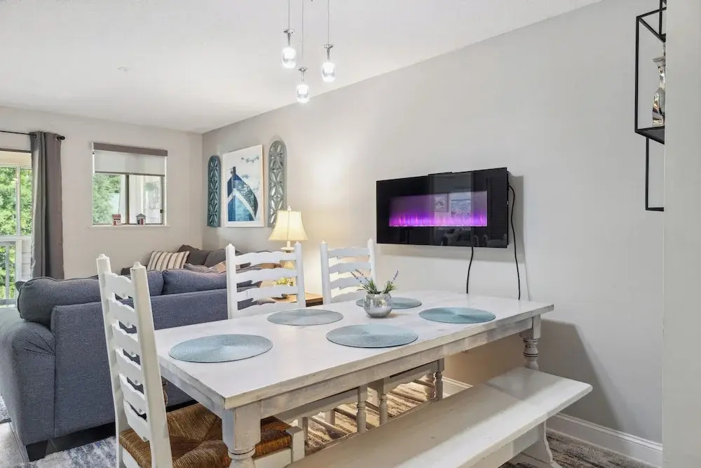 Seaside Bliss Retreat Coastal Condo for 6