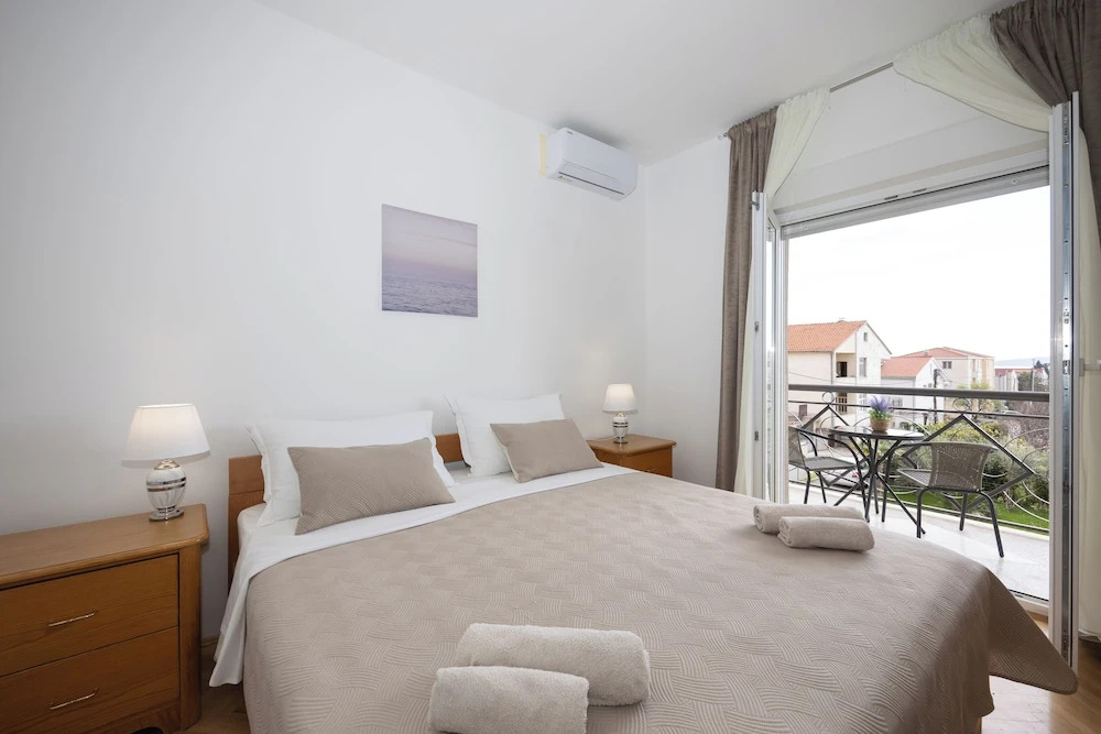 Double bed Room With Private Bathroom and Balcony