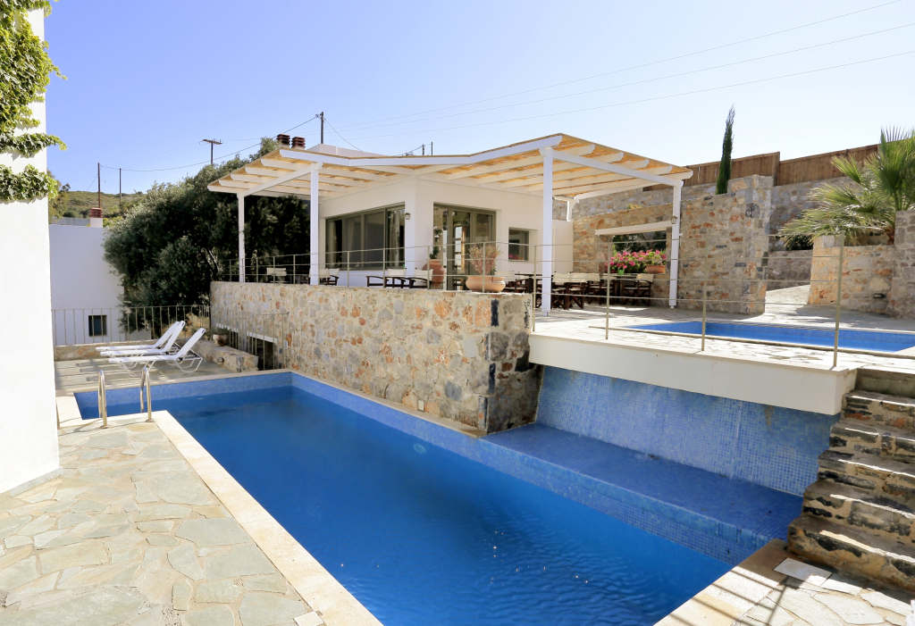 Mourtzanakis Residence - Traditional Eco Hotel in Achlada