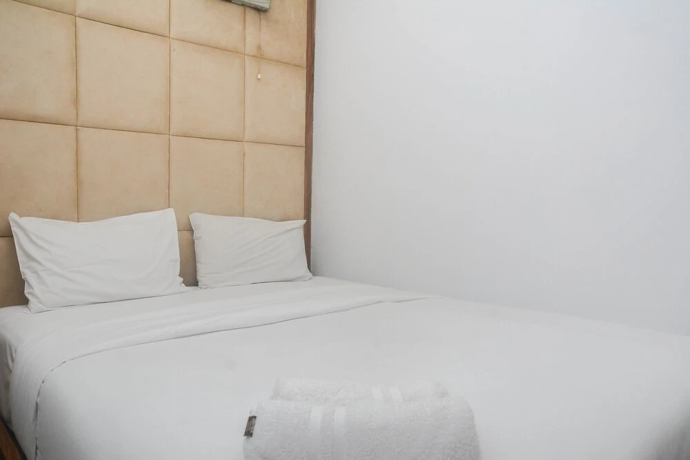 Elegant And Well Designed 2Br At Green Pramuka City Apartment
