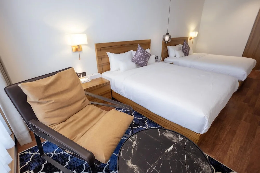 Luel Hotel