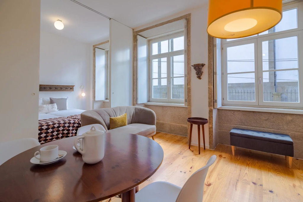 Tower 1F in Oporto With 1 Bathrooms